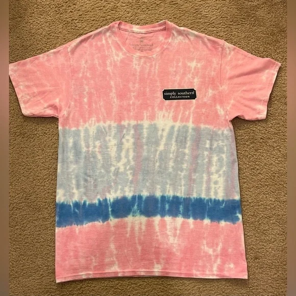 Simply Southern Collection Tie-Dye “Family is everything” and Blue tee Medium - Picture 6 of 13